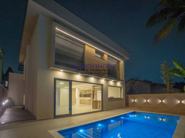 Casa para Venda em Santana de Parnaíba - 3