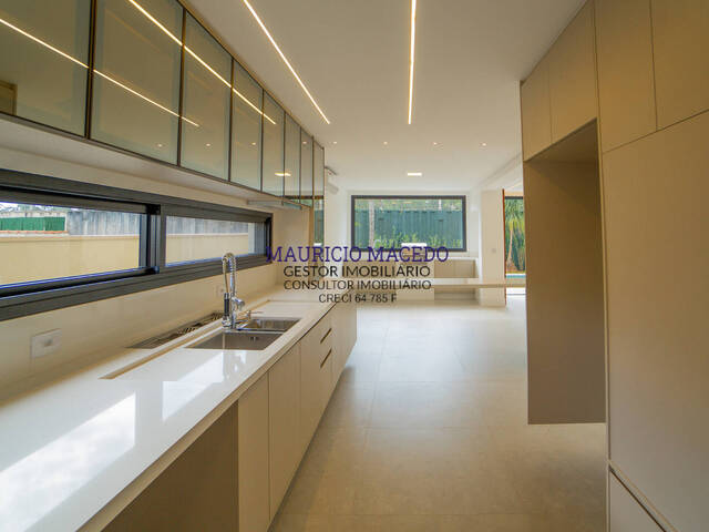 Casa para Venda em Santana de Parnaíba - 5
