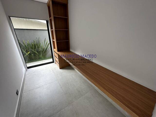 #2122 - Casa para Venda em Santana de Parnaíba - SP