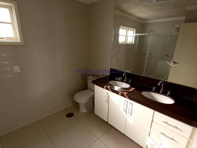 Casa para Venda em Santana de Parnaíba - 4