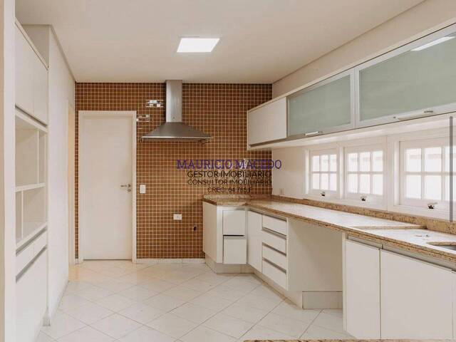 Casa para Venda em Santana de Parnaíba - 4