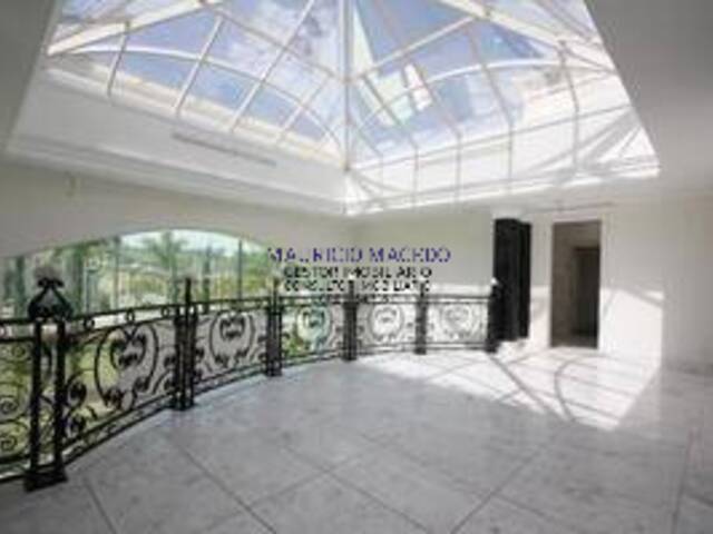 #02 - Casa para Venda em Barueri - SP