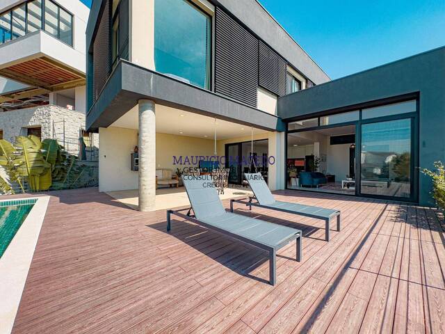 #2164 - Casa para Venda em Santana de Parnaíba - SP