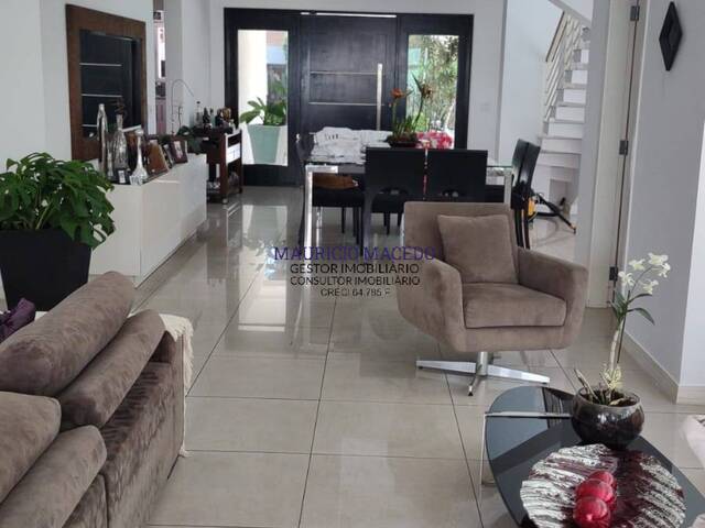 #2171 - Casa para Venda em Santana de Parnaíba - SP