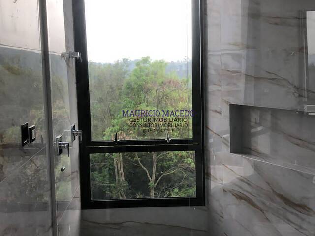 Casa para Venda em Santana de Parnaíba - 5