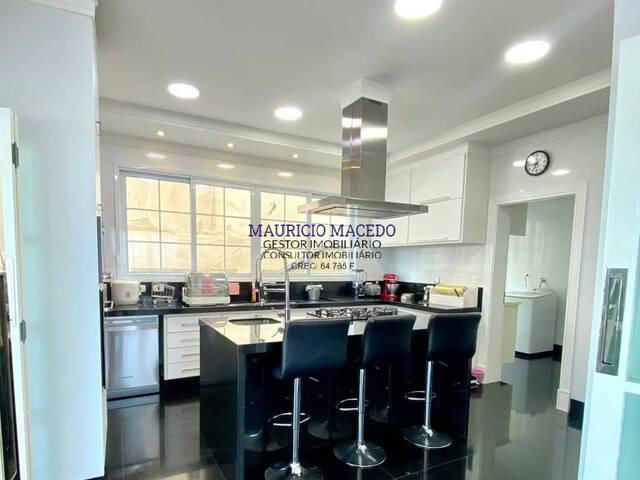 Casa para Venda em Santana de Parnaíba - 5
