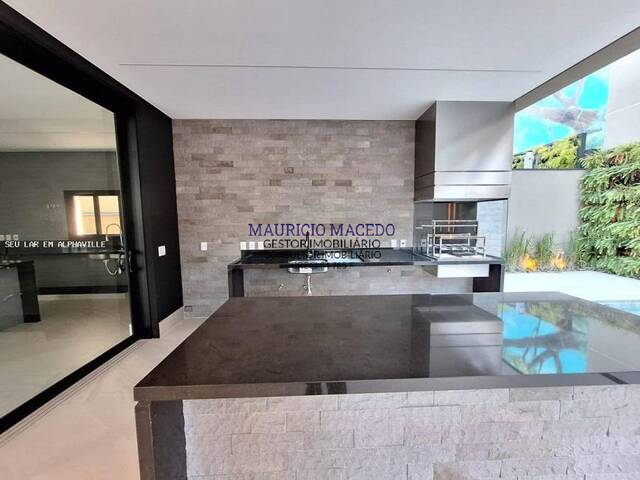 Casa para Venda em Santana de Parnaíba - 5