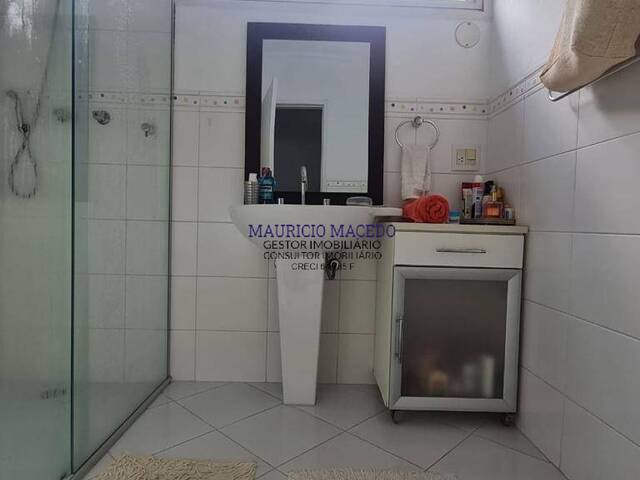 Casa para Venda em Santana de Parnaíba - 5