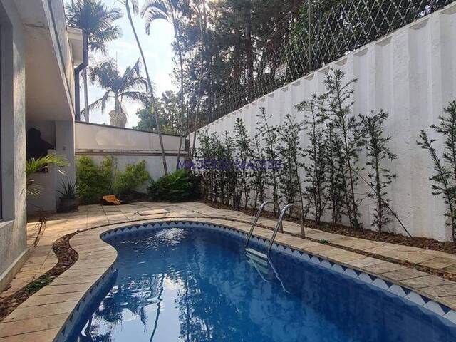 #2186 - Casa para Venda em Santana de Parnaíba - SP