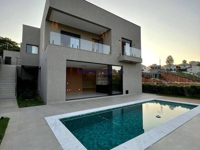 Casa para Venda em Santana de Parnaíba - 4