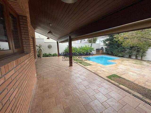 #2200 - Casa para Locação em Santana de Parnaíba - SP