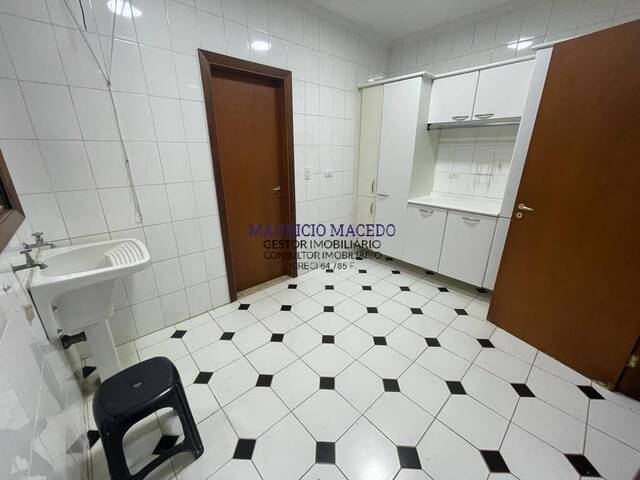 Casa para Locação em Santana de Parnaíba - 5