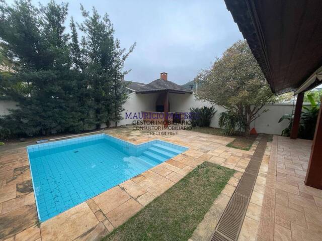 #2200 - Casa para Locação em Santana de Parnaíba - SP