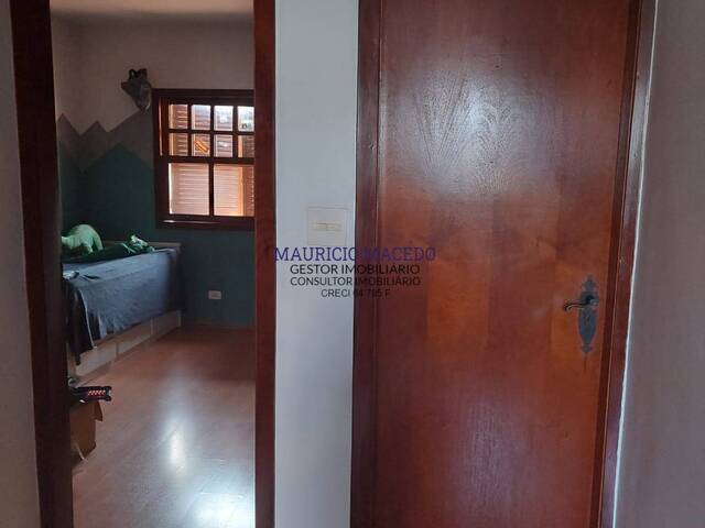 Casa para Venda em Santana de Parnaíba - 5
