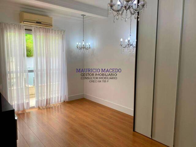 #2219 - Casa para Venda em Santana de Parnaíba - SP