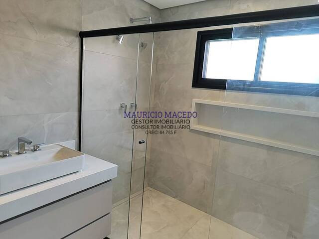 Casa para Venda em Santana de Parnaíba - 4