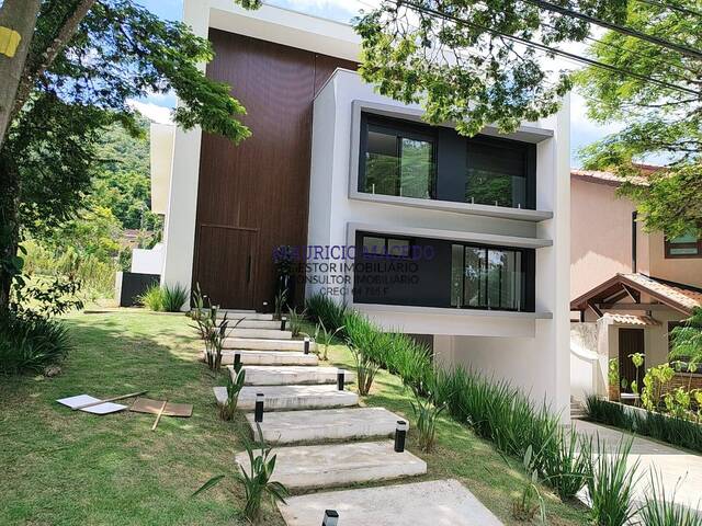 #2220 - Casa para Venda em Santana de Parnaíba - SP