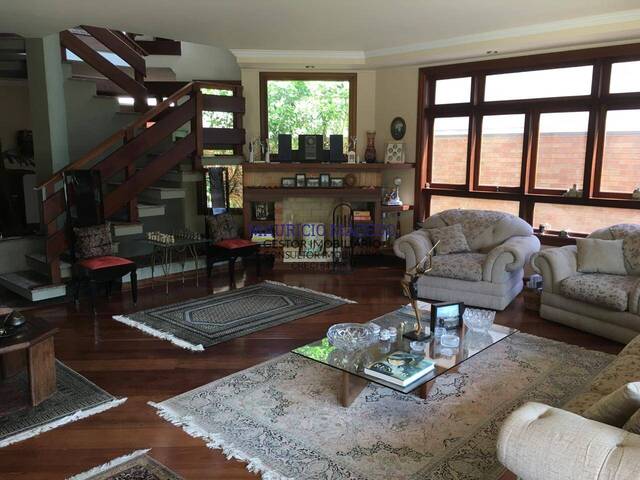 Casa para Venda em Santana de Parnaíba - 5
