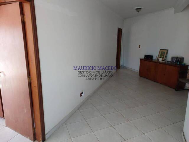 Casa para Venda em Santana de Parnaíba - 5