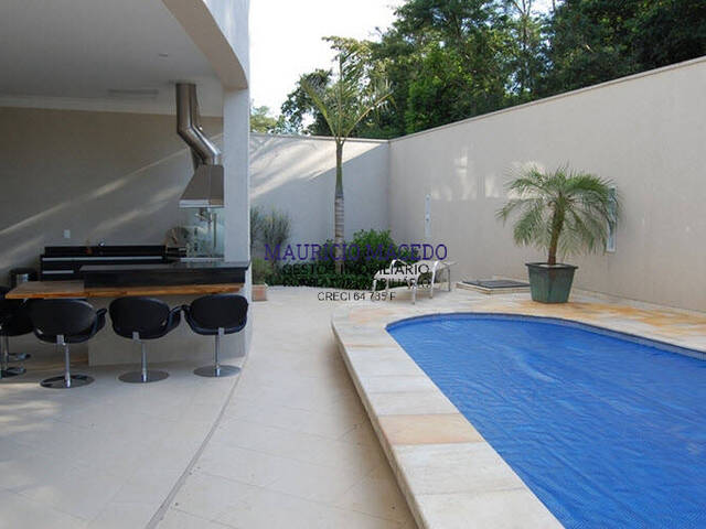 Casa para Venda em Santana de Parnaíba - 5