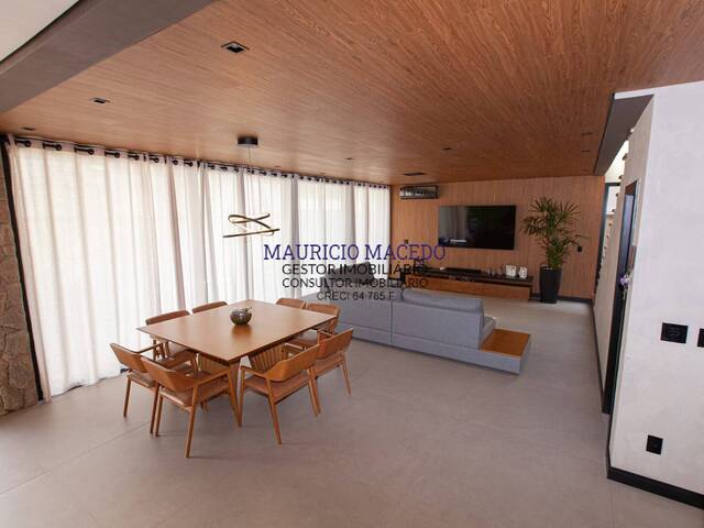 Casa para Venda em Santana de Parnaíba - 4