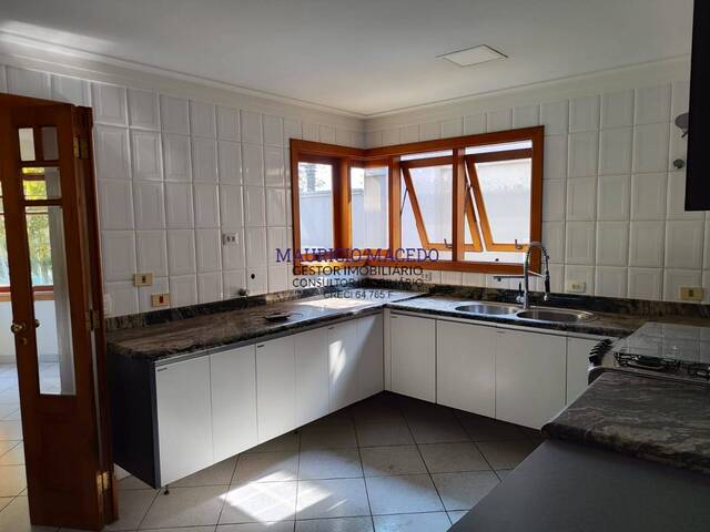 Casa para Venda em Santana de Parnaíba - 5