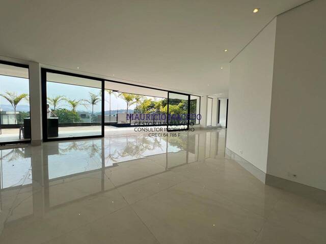 Casa para Venda em Santana de Parnaíba - 5
