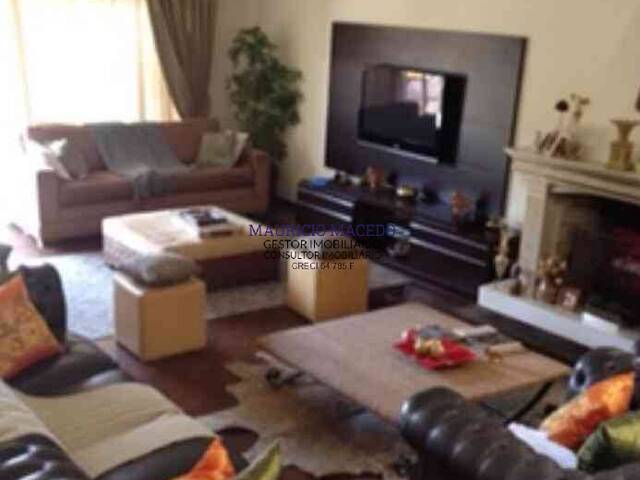 #2296 - Casa para Venda em Santana de Parnaíba - SP