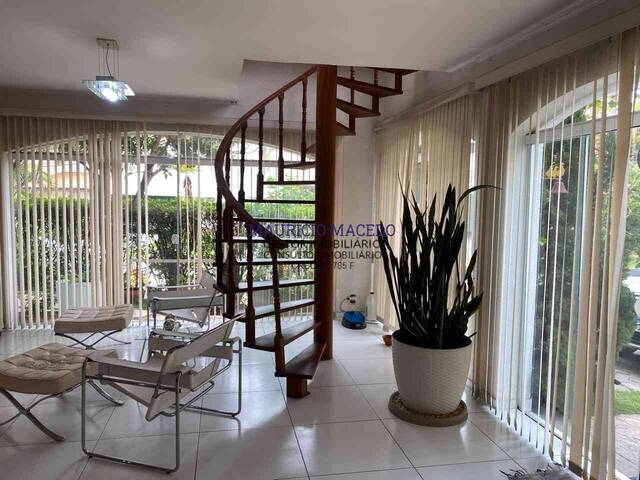 #2297 - Casa para Venda em Santana de Parnaíba - SP