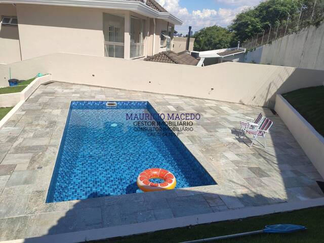 Casa para Venda em Santana de Parnaíba - 3