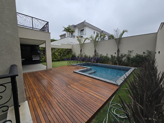 Casa para Venda em Santana de Parnaíba - 2