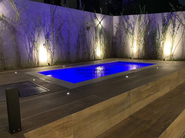 #2308 - Casa para Venda em Santana de Parnaíba - SP