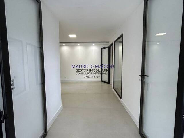 Casa para Venda em Santana de Parnaíba - 4