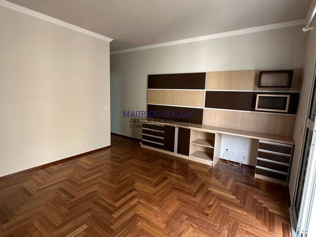 Casa para Venda em Santana de Parnaíba - 5