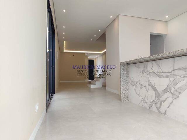 Casa para Venda em Santana de Parnaíba - 5