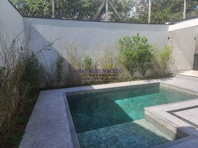 Casa para Venda em Santana de Parnaíba - 4