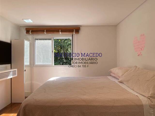 Casa para Venda em Santana de Parnaíba - 4