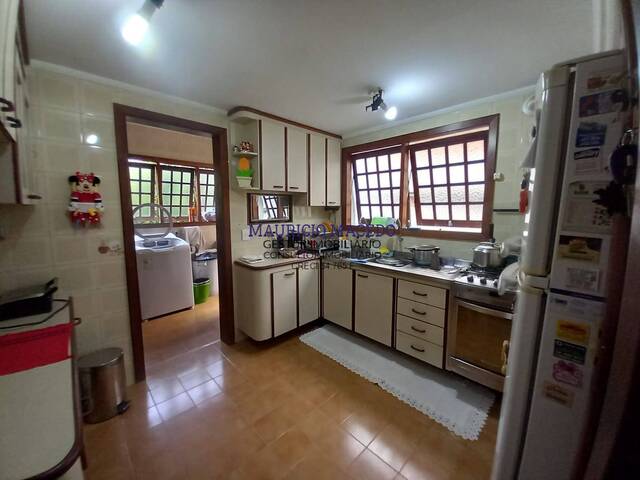 Casa para Venda em Santana de Parnaíba - 4