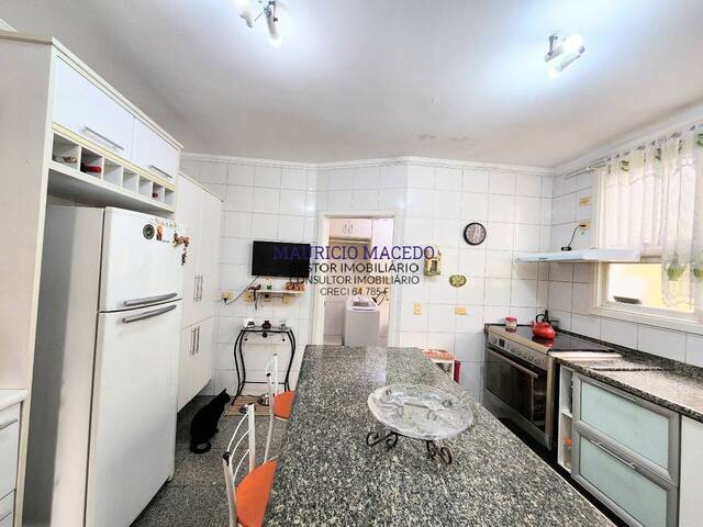 Casa para Venda em Santana de Parnaíba - 4