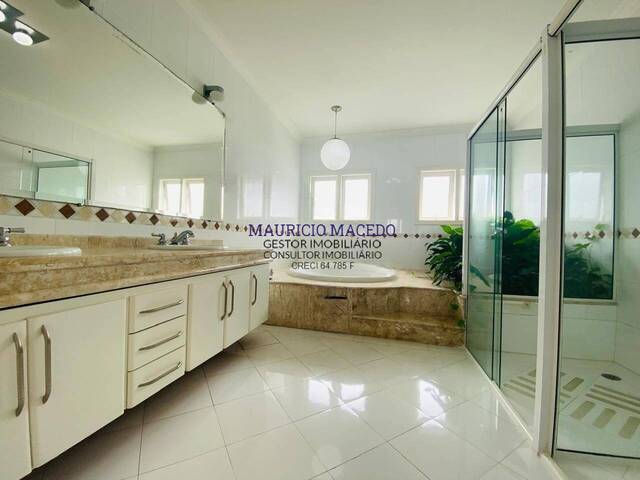 Casa para Venda em Santana de Parnaíba - 5