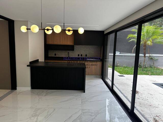 Casa para Venda em Santana de Parnaíba - 5