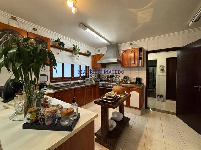 Casa para Venda em Santana de Parnaíba - 5