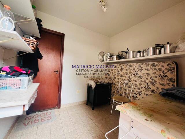 Casa para Venda em Santana de Parnaíba - 4