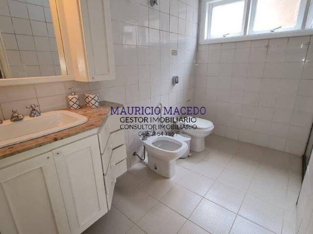 Casa para Venda em Santana de Parnaíba - 4