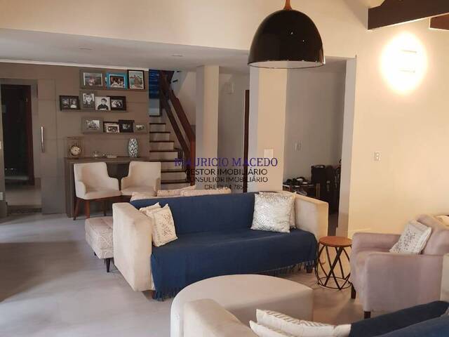 Casa para Venda em Santana de Parnaíba - 5