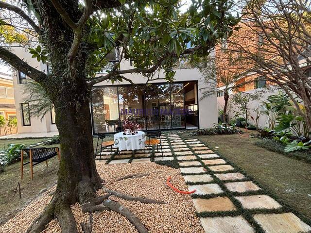 Casa para Venda em Santana de Parnaíba - 4