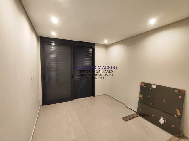 Casa para Venda em Santana de Parnaíba - 5