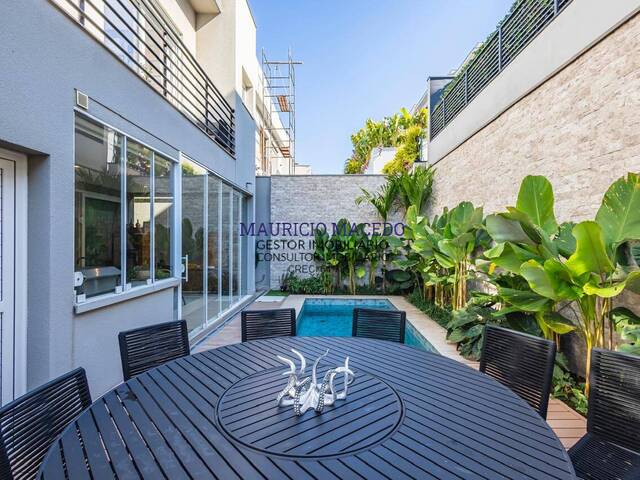Casa para Venda em Santana de Parnaíba - 2