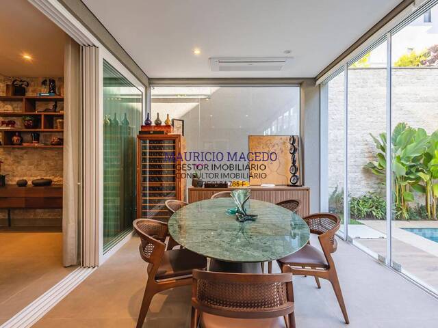Casa para Venda em Santana de Parnaíba - 4
