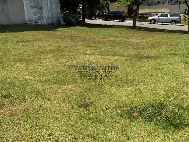 Terreno para Venda em Santana de Parnaíba - 4